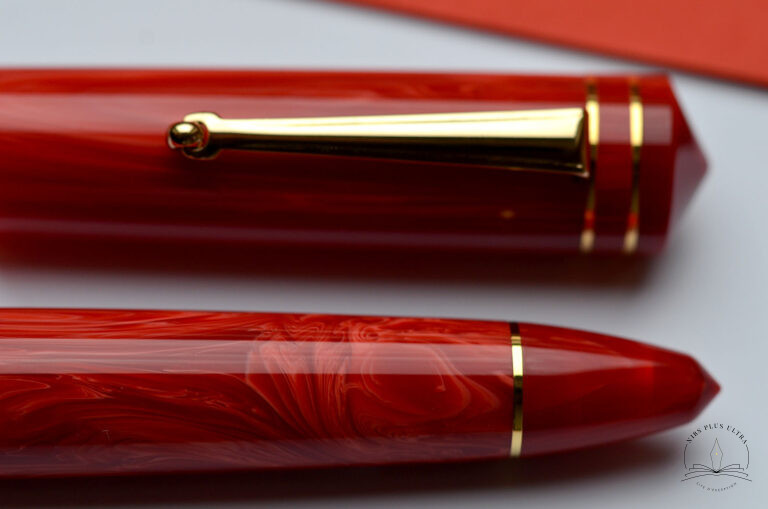 Stylo-plume Write Balance Rouge de Delta 4