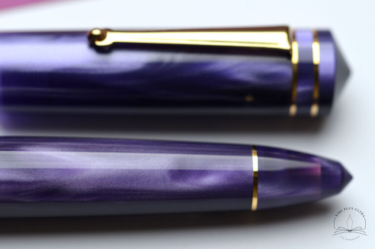 Stylo-plume Write Balance Violet de Delta 4