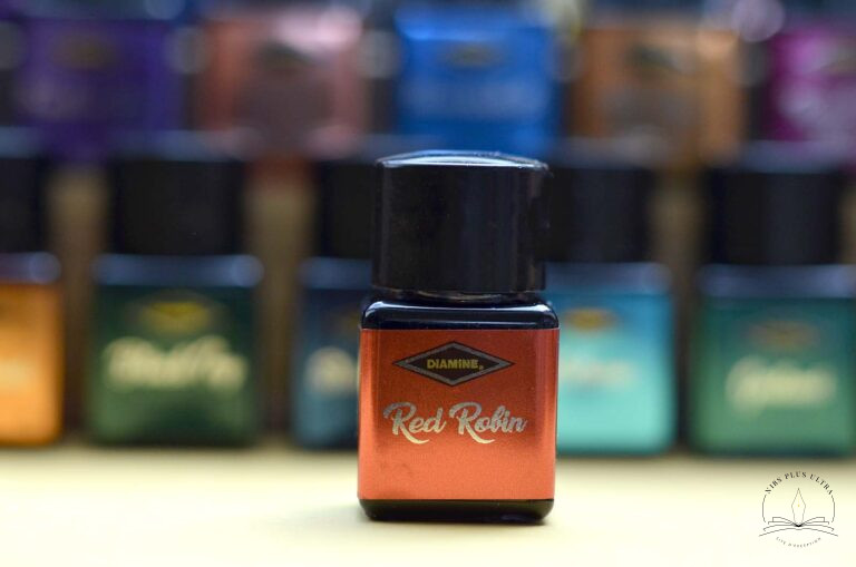 Ink Red Robin Bottle 12 ml by Diamine 1