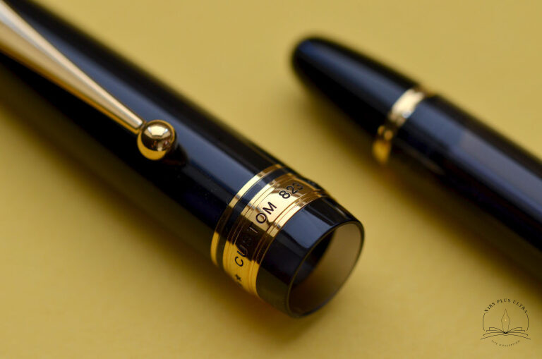 Stylo-plume Custom 823 Noir de Pilot 4