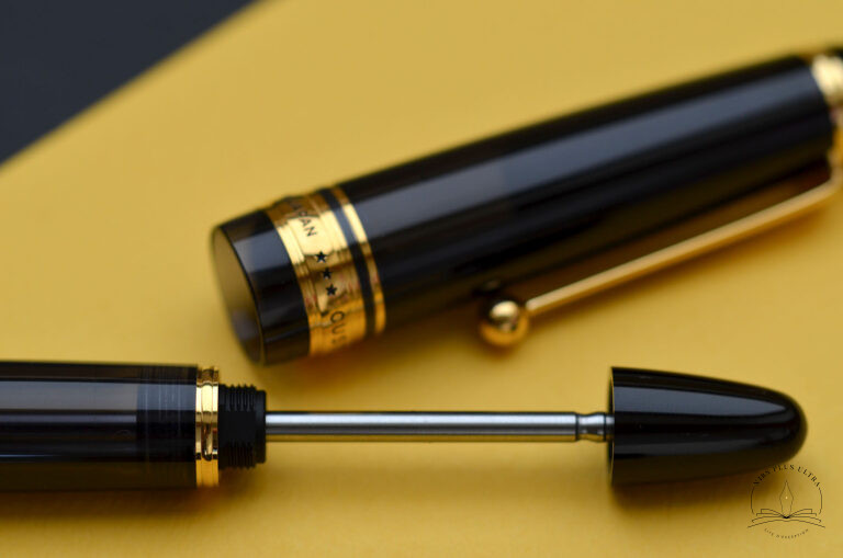 Stylo-plume Custom 823 Noir de Pilot 5