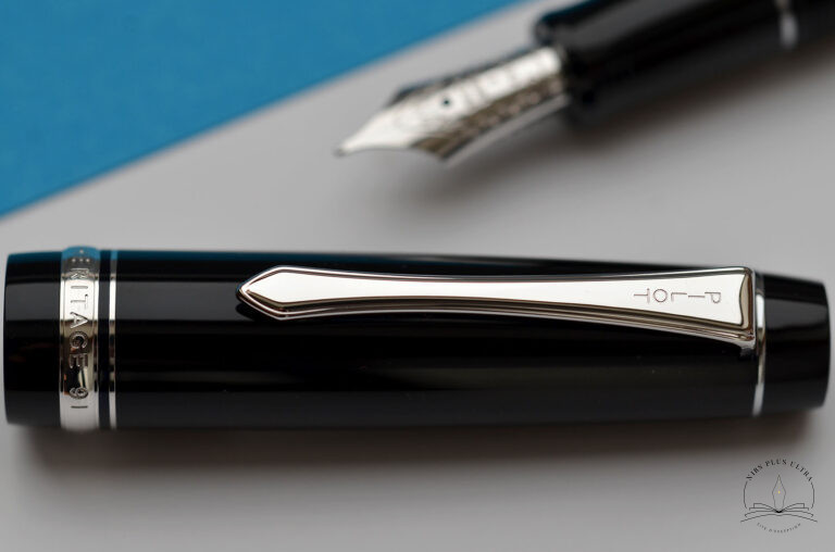 Stylo-plume Heritage 91 Noir de Pilot 4