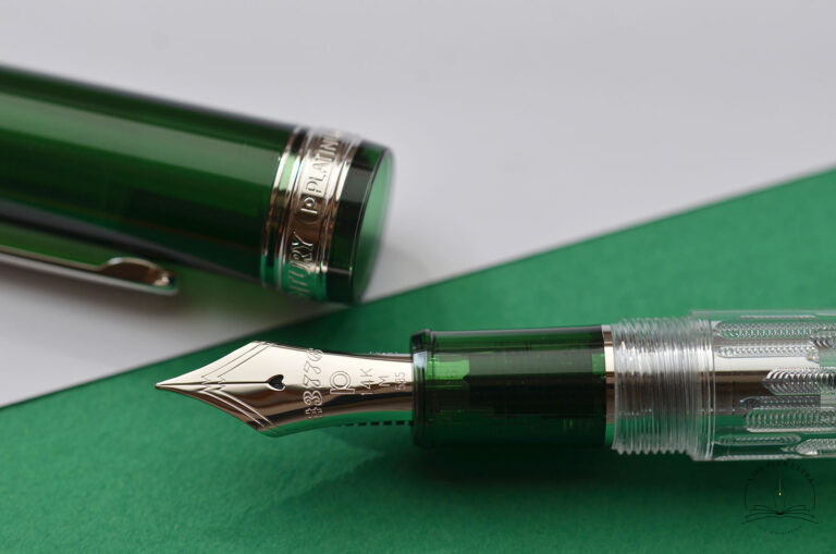 Stylo-plume 3776 Century Fuji Unkei Kasumi de Platinum 3