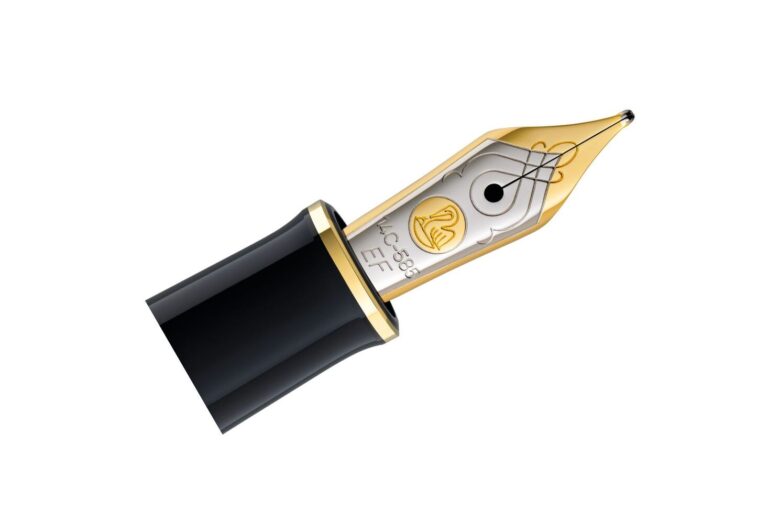 Plume or 14 carats pour Souverän M400 de Pelikan