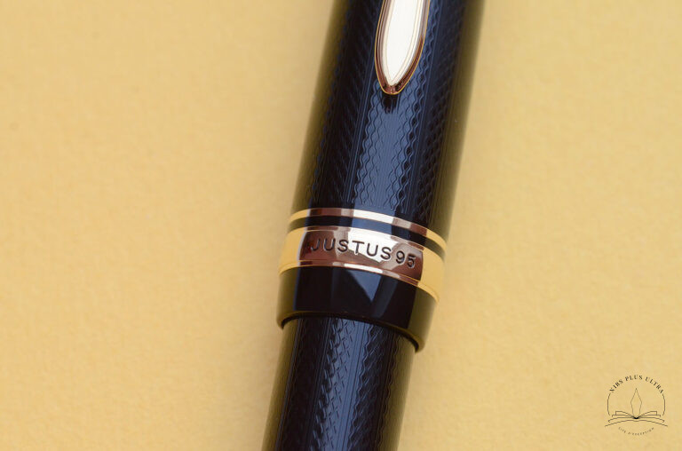 Stylo-plume Justus Noir Or de Pilot 5
