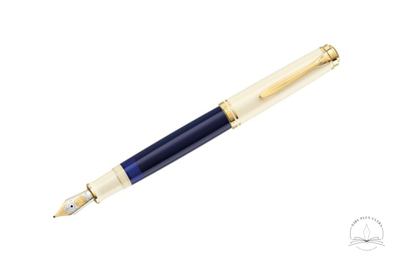 Stylo-plume Souverän M800 Cream Blue de Pelikan
