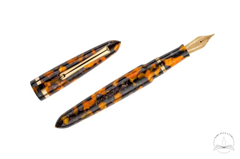 Venetia Havana Amber fountain pen by Montegrappa 2