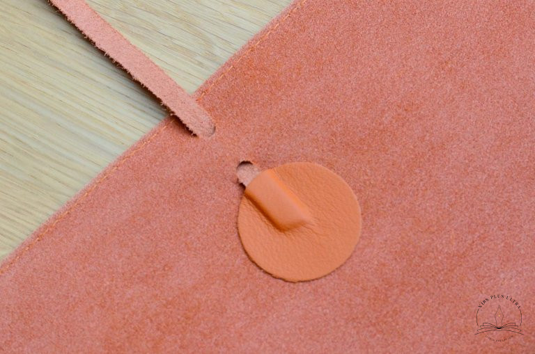 Carnet en cuir A5 Mandarine de Atelier De Laforêt 3