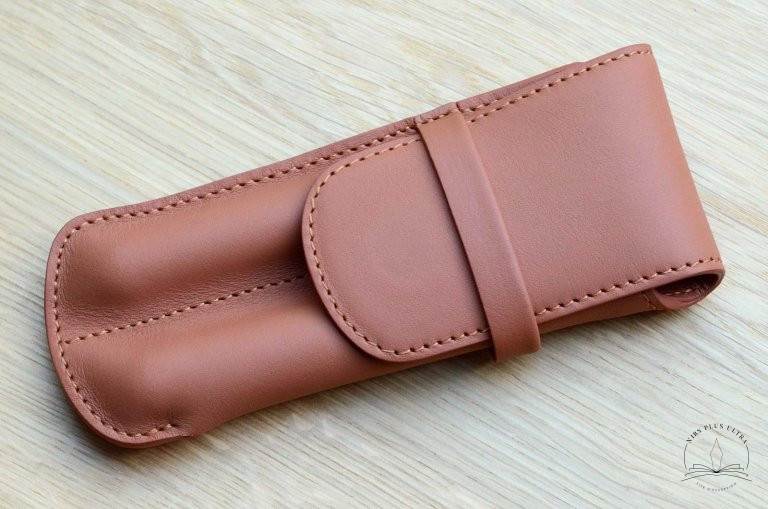 Etui Cognac pour 2 stylos de Atelier De Laforêt 1