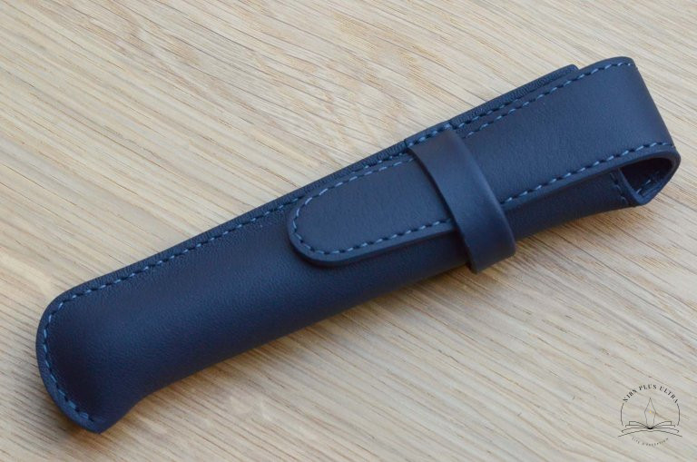 Case Navy for 1 pen by Atelier De Laforêt 1