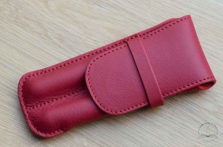 Case Red for 2 pens by Atelier De Laforêt 1
