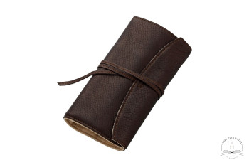 Brown leather case for 5 pens by Pilot