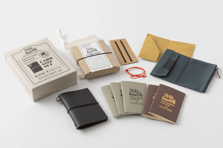 Black Set 20th anniversary by Traveler’s Company 3