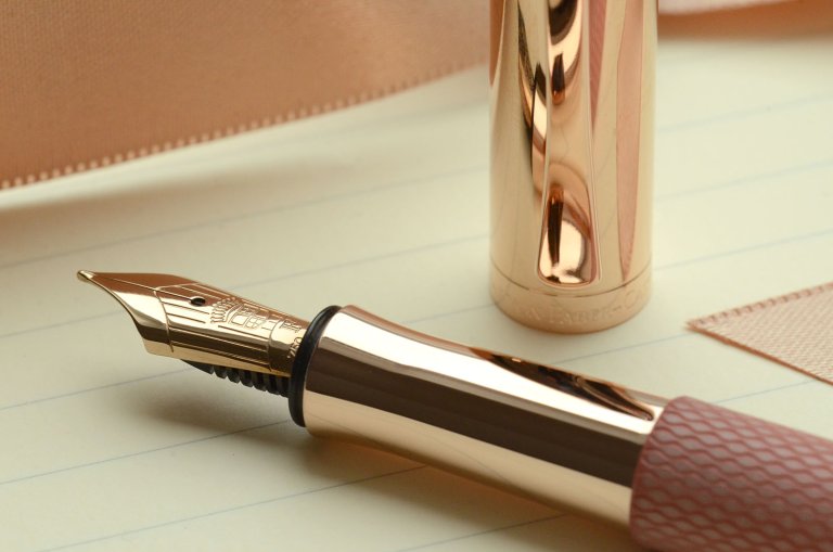 Guilloché Rose blush Fountain pen by Graf von Faber-Castell 3