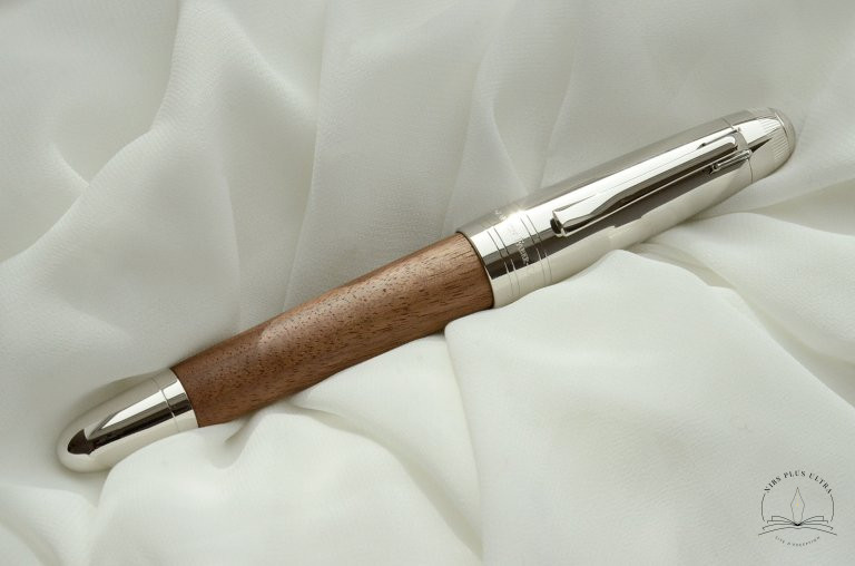 Stylo-plume Magnum de Graf von Faber-Castell 1