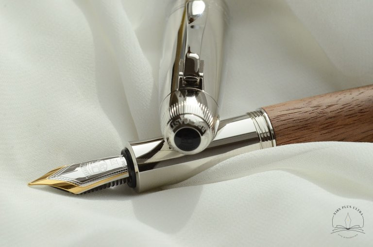 Stylo-plume Magnum de Graf von Faber-Castell 3