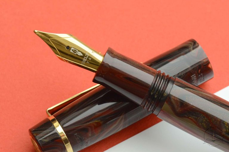 Stylo-plume Signes du temps Baroque de Delta 3