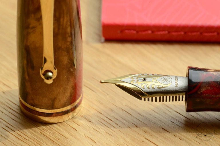 Stylo-plume Ultra Ogiva Golden Rule de Maiora 3