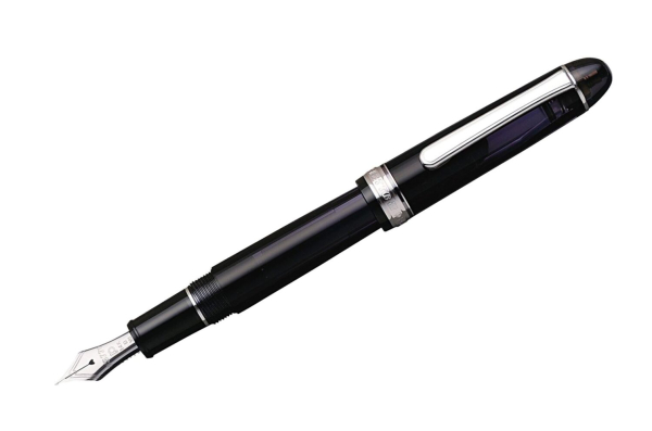 3776 Century Black Diamond Fountain pen by Platinum