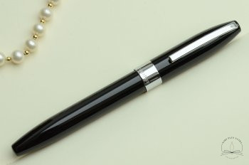 Stylo-plume Legacy Noir Chrome de Sheaffer