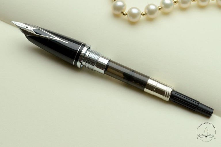 Stylo-plume Legacy Noir Chrome de Sheaffer 4