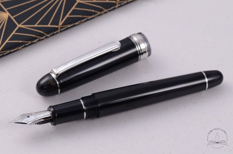 3776 Century Black Diamond Fountain pen by Platinum 2