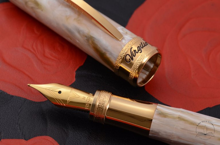 Comedia Virgil Fountain pen by Visconti 3