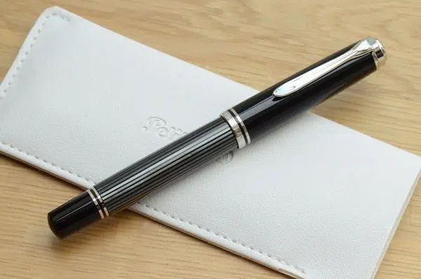 Stylo-plume Souverän M805 Stresemann de Pelikan 1