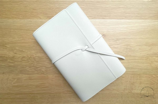 Carnet en cuir A5 Ivoire de Atelier De Laforêt 1