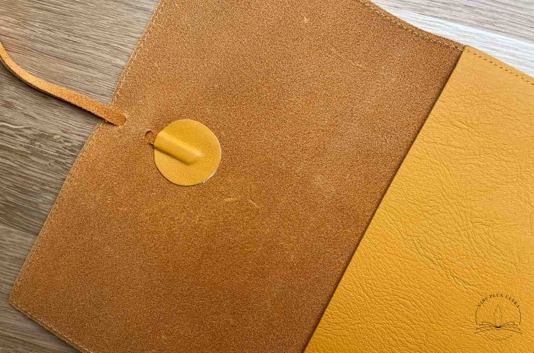 Carnet en cuir A5 Moutarde de Atelier De Laforêt 3