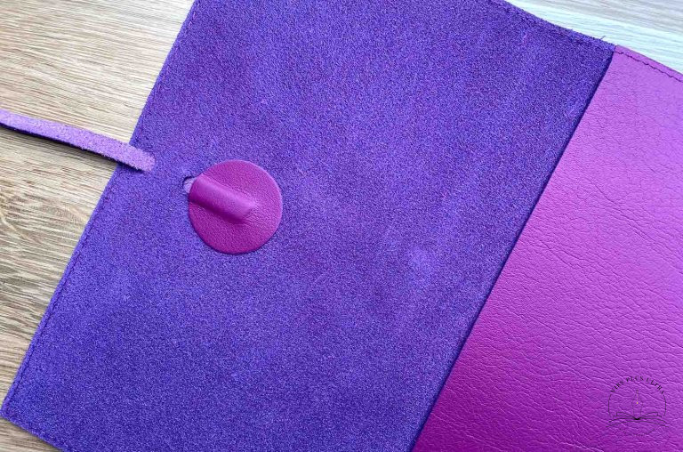 Carnet en cuir A5 Pourpre de Atelier De Laforêt 3