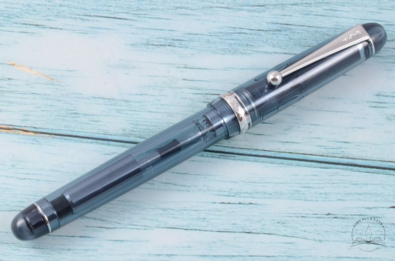 Stylo-plume Custom 74 Bleu nuit de Pilot 1
