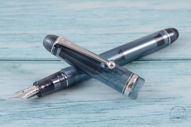 Custom 74 Night blue Fountain pen by Pilot 2