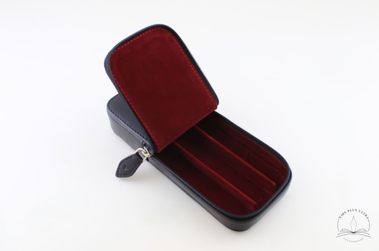 Etui en cuir rouge pour 3 stylos de Visconti