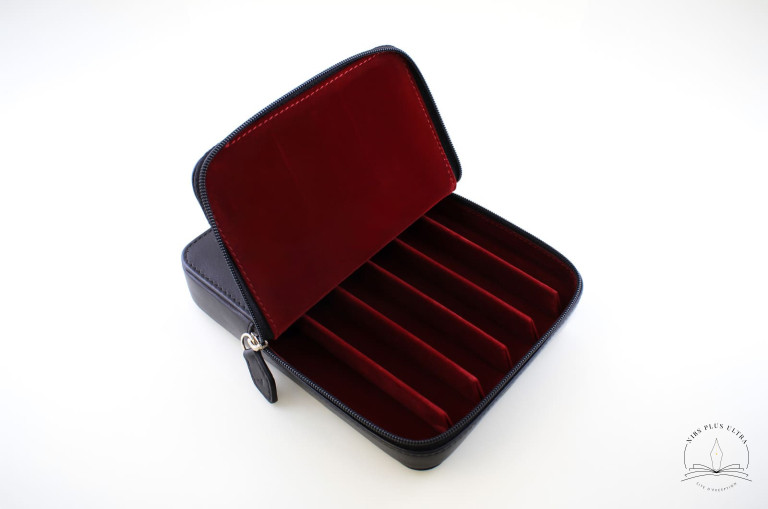 Etui en cuir rouge pour 6 stylos de Visconti