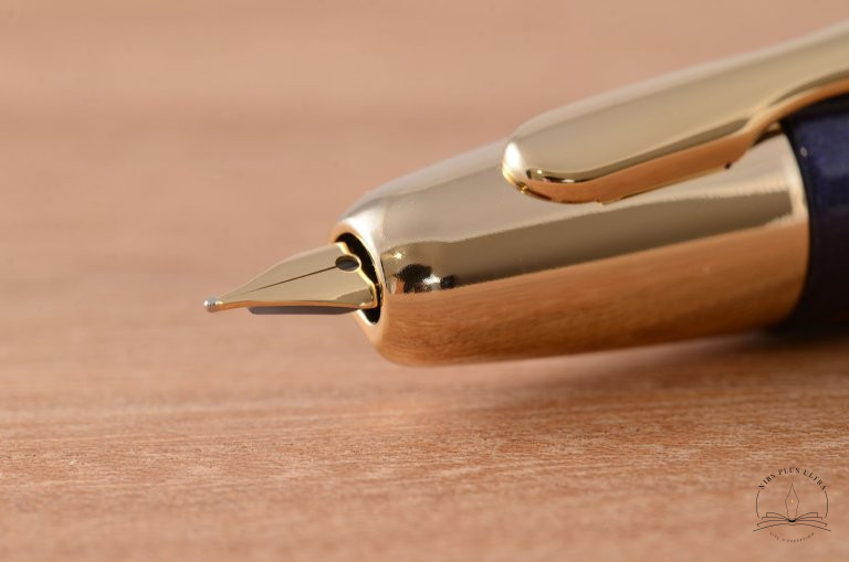 Stylo-plume Capless 2026 Golden Journey de Pilot 3